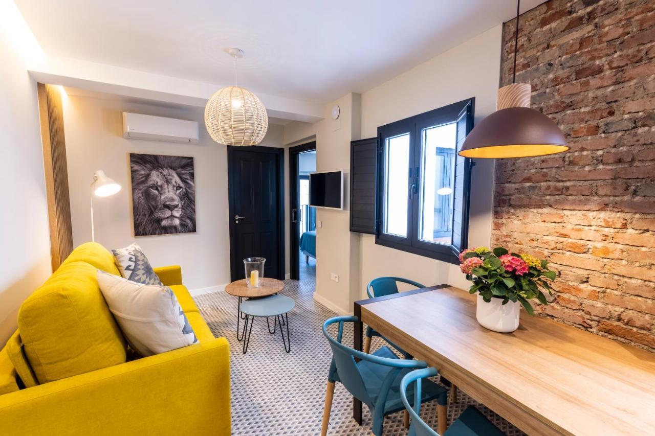 Apartamentos El Patio Plaza Mayor Caceres Ngoại thất bức ảnh
